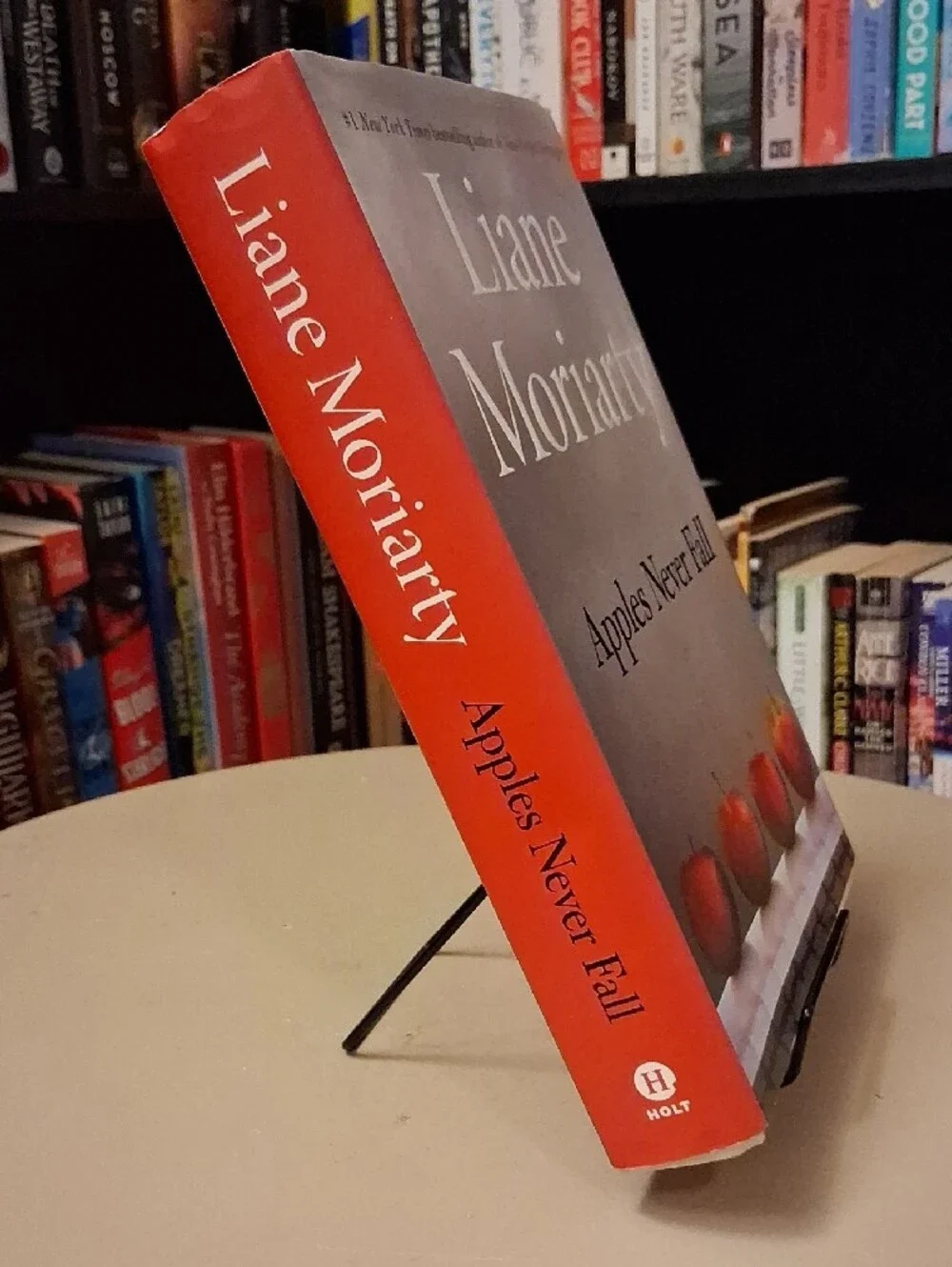 Apples Never Fall By Liane Moriarty